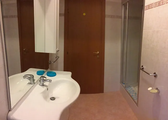 Casaretto Near Hospital Gaslini 제노바