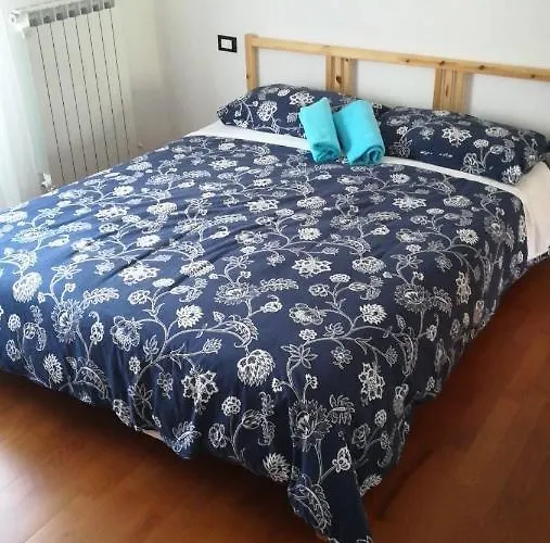 Casaretto Near Hospital Gaslini Апартаменты Генуя